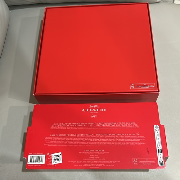 COACH 4-Pc. Love Eau de Parfum Gift Set - Picture 5 of 10